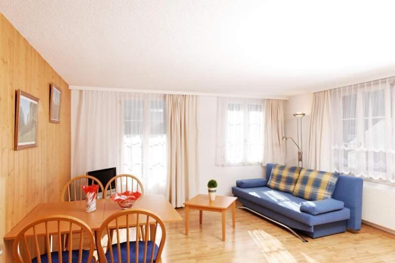Ferienwohnung Bahnhoefli Lauterbrunnen Værelse billede